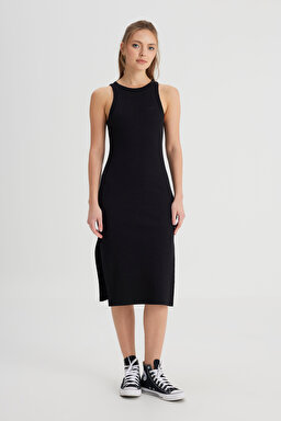 Slim Fit Dar Kesim Bisiklet Yaka Siyah Elbise - Black-W241672001 (görsel 3)