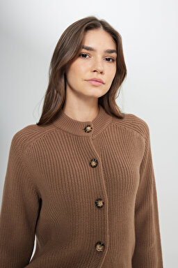 Regular Fit Normal Kesim Düğme Detaylı Camel Triko Kazak - Dark Camel-W242192825 (görsel 6)