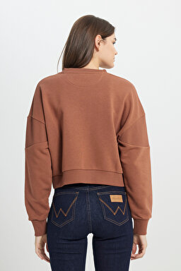 Relaxed Fit Geniş Kesim Bisiklet Yaka Deve Tüyü Sweatshirt - Dark Camel-W242451825 (görsel 7)