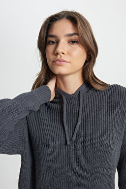 Relaxed Fit Geniş Kesim Kapüşonlu Antrasit Triko Kazak - Dark Gray-W242711040 (görsel 5)