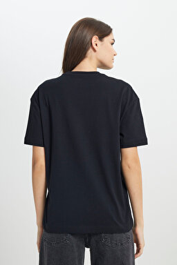 Loose Fit Rahat Kesim Bisiklet Yaka %100 Pamuk Siyah Tişört - Black-W242719001 (görsel 6)