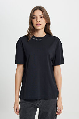 Loose Fit Rahat Kesim Bisiklet Yaka %100 Pamuk Siyah Tişört - Black-W242719001 (görsel 7)