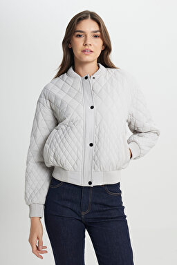 Loose Fit Rahat Kesim Kapitone Detaylı Gri Bomber Ceket - Gray-W242741035 (görsel 2)