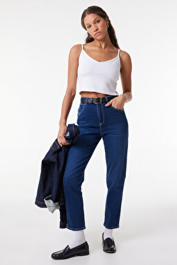 Mom Fit Yüksek Bel Dar Paça Mavi Esnek Jean Kot Pantolon - Mid Blue-W246010XT (görsel 2)