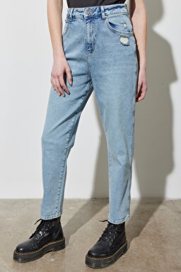 Mom Fit Yüksek Bel Dar Paça Mavi Esnek Jean Kot Pantolon - Light Blue-W246012404 (görsel 2)