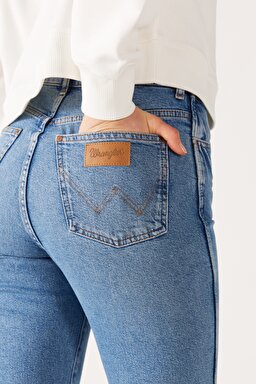 Mom Straight Fit Yüksek Bel Açık Mavi Esnek Jean Kot Pantolon - Light Blue-W246016404 (görsel 5)