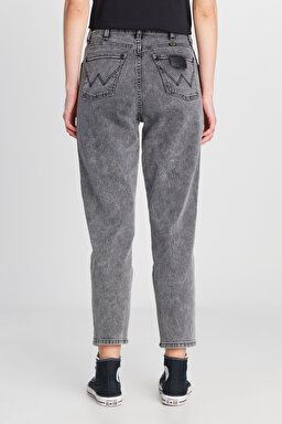 Mom Fit Yüksek Bel Dar Paça Açık Gri Pamuklu Esnek Jean Denim Pantolon - Moon Grey-W246034E20 (görsel 5)