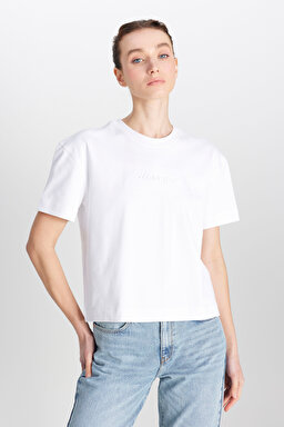 %100 Pamuk Relaxed Fit Geniş Kesim Bisiklet Yaka Ekru Tişört - Off White-W2510305102