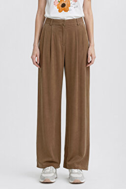 Relaxed Fit Geniş Kesim Yüksek Bel Geniş Paça Yumuşak Dokulu Deve Tüyü Pantolon - Camel-W2510473211 (görsel 2)