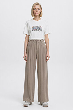 Relaxed Fit Yüksek Bel Geniş Paça Yumuşak Dokulu Siyah Pantolon - Beige-W2510473614