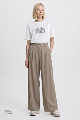 Relaxed Fit Yüksek Bel Geniş Paça Yumuşak Dokulu Siyah Pantolon - Beige-W2510473614 (görsel 2)