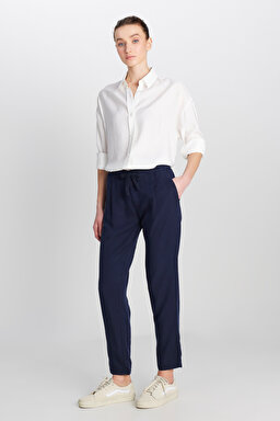 Regular Fit Normal Kesim Normal Bel Düz Paça Yumuşak Dokulu Lacivert Pantolon - Navy-W2510508410