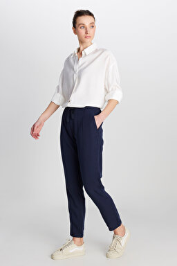 Regular Fit Normal Kesim Normal Bel Düz Paça Yumuşak Dokulu Lacivert Pantolon - Navy-W2510508410 (görsel 2)