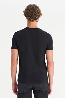 %100 Pamuk Regular Fit Normal Kesim Siyah Minimal Logo Tişört - Black-W2510527001 (görsel 5)