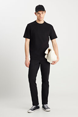 Relaxed Fit Geniş Kesim Bisiklet Yaka Siyah Dokulu Basic Tişört - Black-W2510718001 (görsel 3)