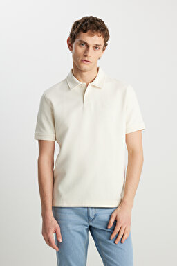 Regular Fit Normal Kesim Ekru Polo Yaka Tişört - Ecru-W2510720104