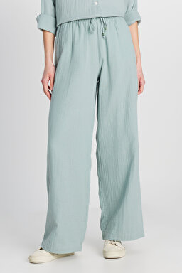 %100 Pamuk Regular Fit Normal Kesim Yüksek Bel Geniş Paça Müslin Desenli Yeşil Pantolon - Dark Green-W2510733826 (görsel 3)