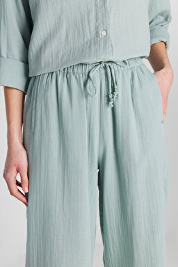 %100 Pamuk Regular Fit Normal Kesim Yüksek Bel Geniş Paça Müslin Desenli Yeşil Pantolon - Dark Green-W2510733826 (görsel 5)