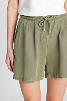 Relaxed Fit Geniş Kesim Yumuşak Dokulu Bağcıklı Haki Şort - Khaki-W2510735801 (görsel 5)