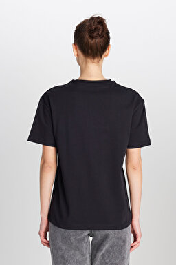 %100 Pamuk Regular Fit Normal Kesim Bisiklet Yaka Cep Detaylı Siyah Tişört - Black-W2510736001 (görsel 5)