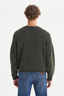 Relaxed Fit Geniş Kesim Bisiklet Yaka Koyu Yeşil Triko Kazak - Dark Green-W2520156826 (görsel 5)