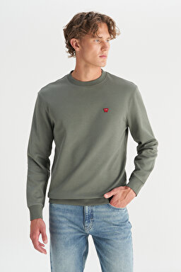 Pamuklu Regular Fit Normal Kesim Bisiklet Yaka Logo Detaylı Sweatshirt - KHAKI-W2520255801 (görsel 3)