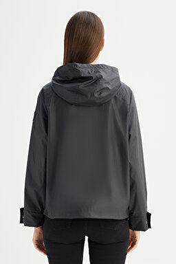 Regular Fit Normal Kesim Kapüşonlu Siyah İnce Mont - Black-W2520405001 (görsel 5)