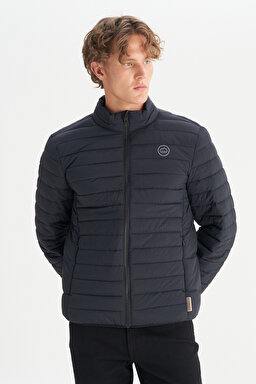 Regular Fit Normal Kesim Dik Yaka Cepli Şişme Mont - Black-W2520510001 (görsel 3)