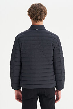 Regular Fit Normal Kesim Dik Yaka Cepli Şişme Mont - Black-W2520510001 (görsel 6)
