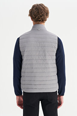 Regular Fit Normal Kesim Dik Yaka Cepli Şişme Yelek - Gray-W2520511035 (görsel 7)
