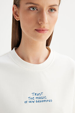 Regular Fit Normal Kesim Bisiklet Yaka Kırık Beyaz Sweatshirt - Off White-W2520523102 (görsel 4)