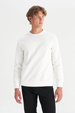 Pamuklu Regular Fit Normal Kesim Bisiklet Yaka Sweatshirt - White-W2520534100