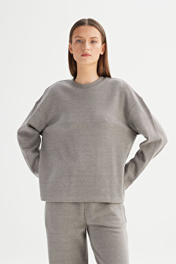 Loose Fit Rahat Kesim Bisiklet Yaka Gri Triko Kazak - Gray-W252056435 (görsel 3)