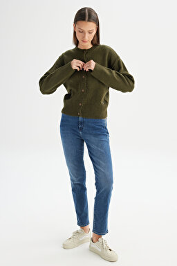 Relaxed Fit Geniş Kesim Bisiklet Yaka Haki Düğmeli Hırka - KHAKI-W2520565801 (görsel 2)