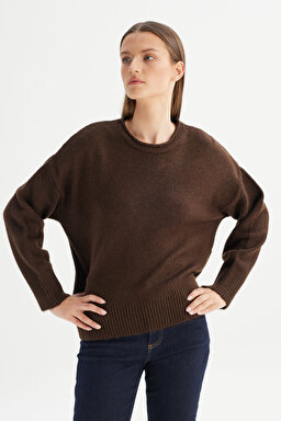 Relaxed Fit Geniş Kesim Bisiklet Yaka Kahverengi Triko Kazak - Brown-W2520566220 (görsel 3)