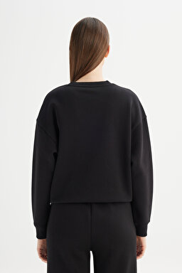 Relaxed Fit Geniş Kesim Bisiklet Yaka İçi Polarlı Siyah Sweatshirt - Black-W2520586001 (görsel 6)