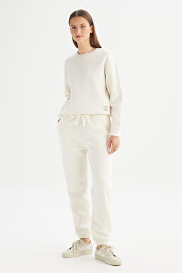 Relaxed Fit Geniş Kesim Bisiklet Yaka İçi Polarlı Ekru Sweatshirt - Ecru-W2520586104 (görsel 2)