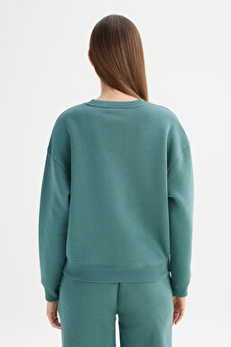 Relaxed Fit Geniş Kesim Bisiklet Yaka İçi Polarlı Yeşil Sweatshirt - EverGreen-W2520586OT (görsel 6)