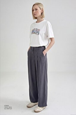 %100 Pamuk Relaxed Fit Rahat Kesim Bisiklet Yaka Logo Detaylı Tişört - White-W2610089100 (görsel 6)