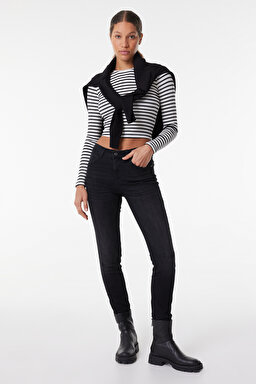 Skinny Fit Dar Kesim Yüksek Bel Siyah High Rise Esnek Jean Denim Kot Pantolon - Black-W27H019001