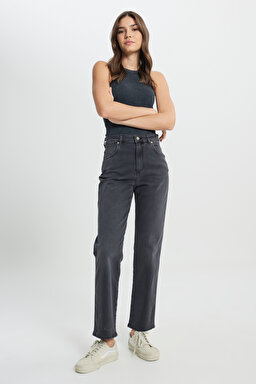 Straight Fit Düz Kesim Yüksek Bel Koyu Gri Esnek Mom Jean Kot Pantolon - Heart Breaker-W27MMR496