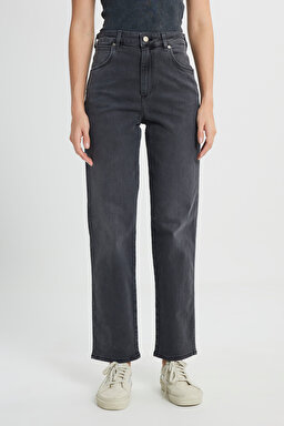 Straight Fit Düz Kesim Yüksek Bel Koyu Gri Esnek Mom Jean Kot Pantolon - Heart Breaker-W27MMR496 (görsel 4)