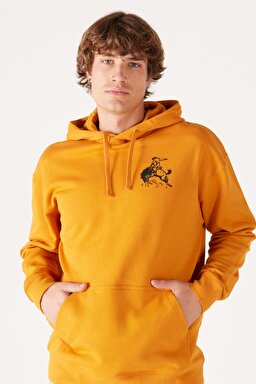 Loose Fit Rahat Kesim %100 Pamuk Kapüşonlu İçi Polarlı Sırt Baskılı Turuncu Sweatshirt - Golden Oak-W656I4H43