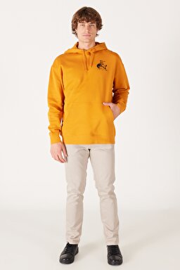 Loose Fit Rahat Kesim %100 Pamuk Kapüşonlu İçi Polarlı Sırt Baskılı Turuncu Sweatshirt - Golden Oak-W656I4H43 (görsel 4)