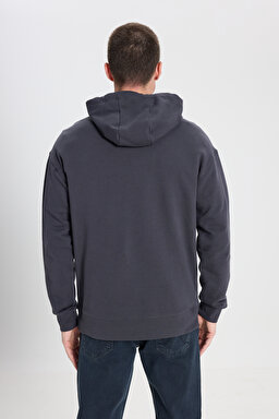 Relaxed Fit Geniş Kesim Kapüşonlu %100 Pamuk Soluk Siyah Sweatshirt - Faded Black-W6M95935642 (görsel 5)