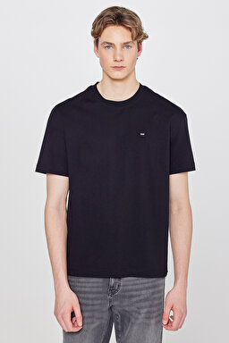 Regular Fit Normal Kesim Bisiklet Yaka %100 Pamuk Siyah Tişört - Black-W7NM203877001 (görsel 2)