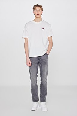 %100 Pamuk Relaxed Fit Rahat Kesim Bisiklet Yaka Logo Detaylı Tişört - Off White-W7NM203877102 (görsel 3)