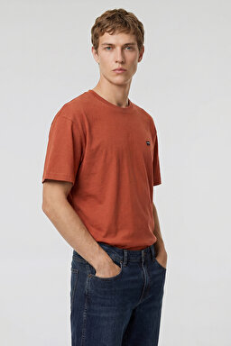 %100 Pamuk Relaxed Fit Rahat Kesim Bisiklet Yaka Tişört - Brick-W7NM203877222 (görsel 2)