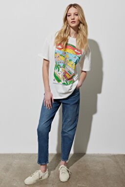 Oversize Fit Rahat Kesim %100 Pamuk Bisiklet Yaka Beyaz Tişört - Worn in White-W7R3EEW04 (görsel 4)