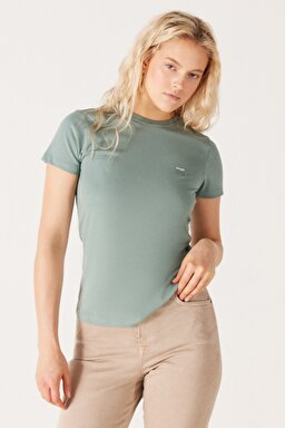 Slim Fit Dar Kesim %100 Pamuk Bisiklet Yaka Yeşil Tişört - Light Matcha-W7R4EEG62 (görsel 3)
